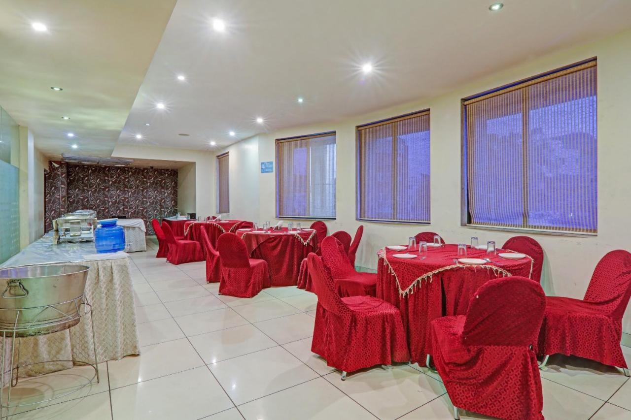 Townhouse Oak Hotel Shelter Лакхнау Екстер'єр фото