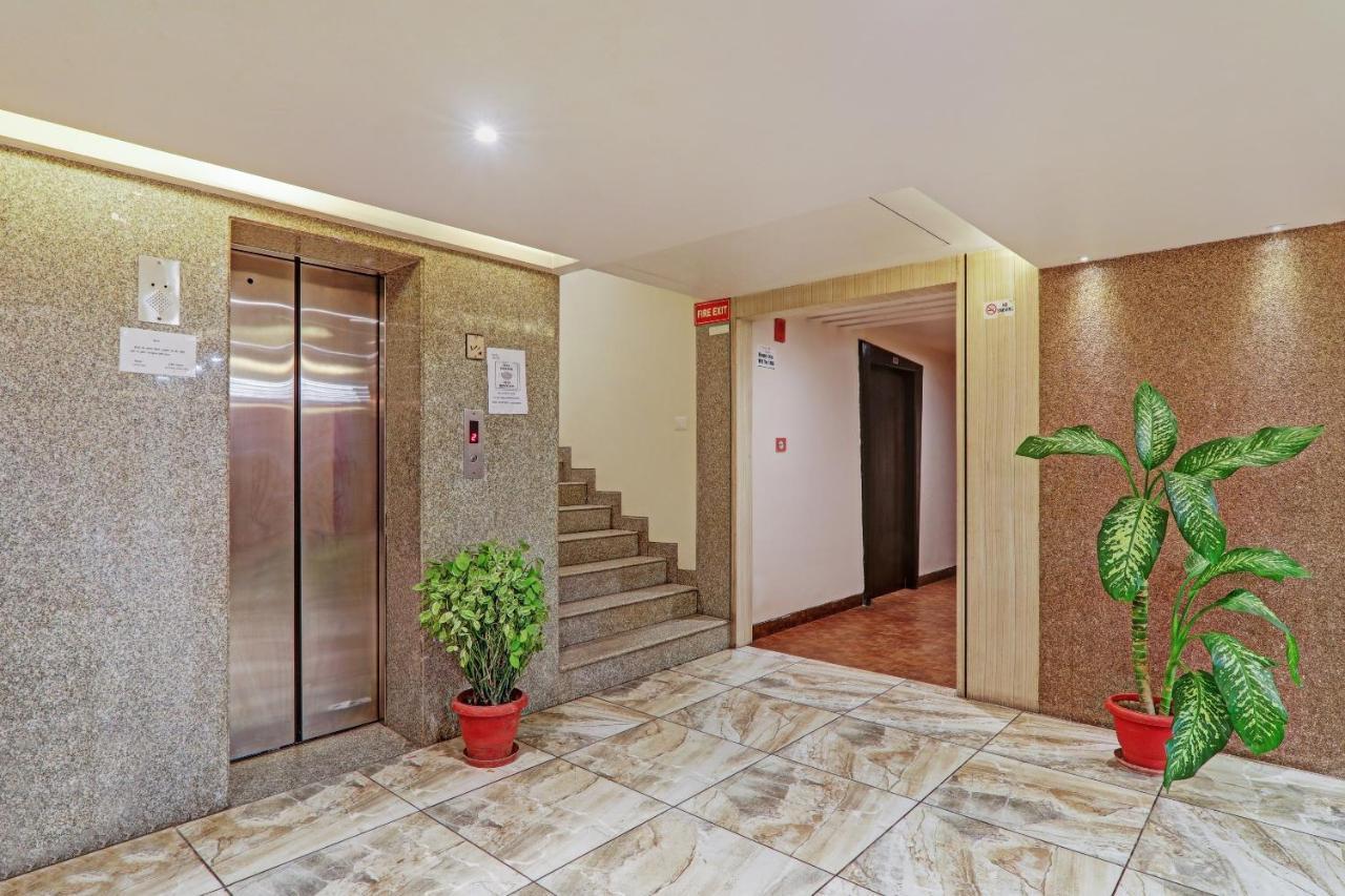 Townhouse Oak Hotel Shelter Лакхнау Екстер'єр фото