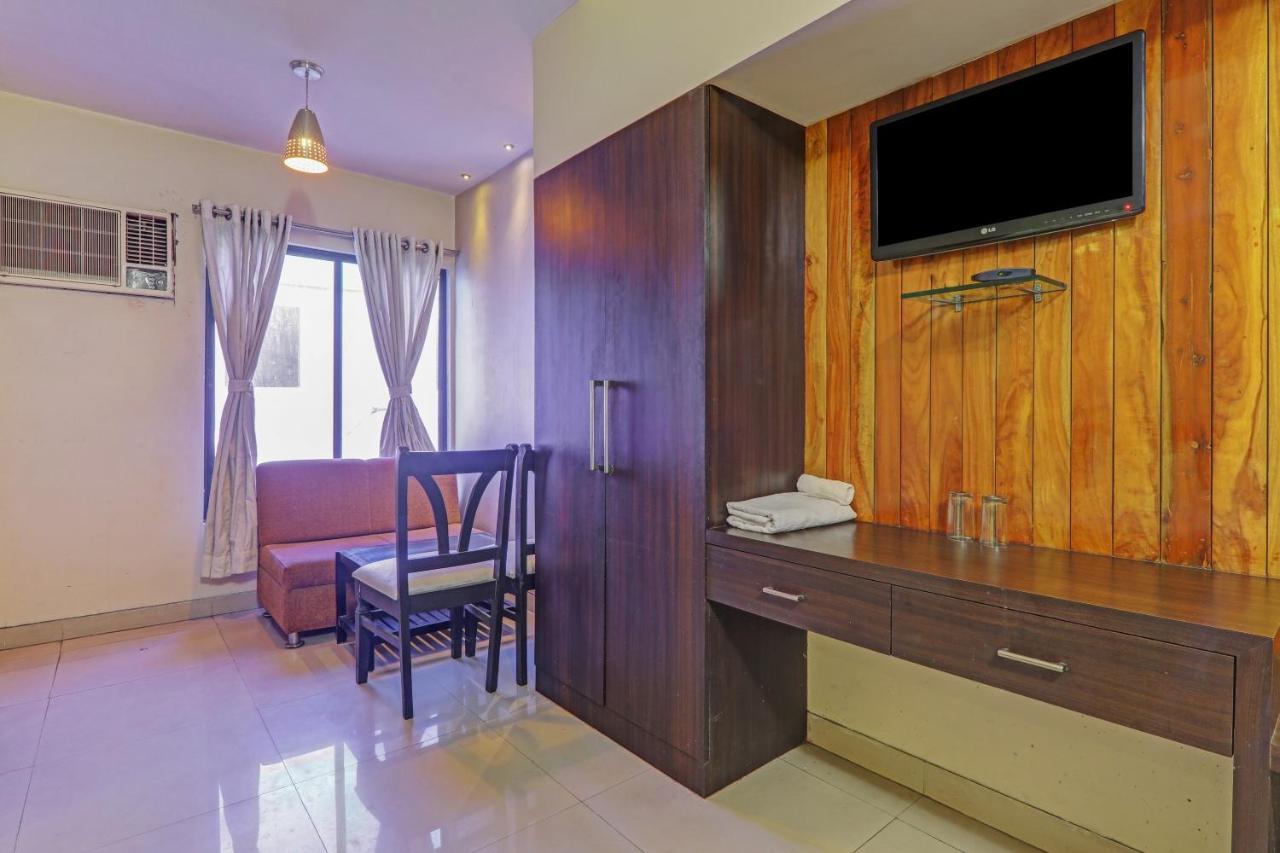 Townhouse Oak Hotel Shelter Лакхнау Екстер'єр фото
