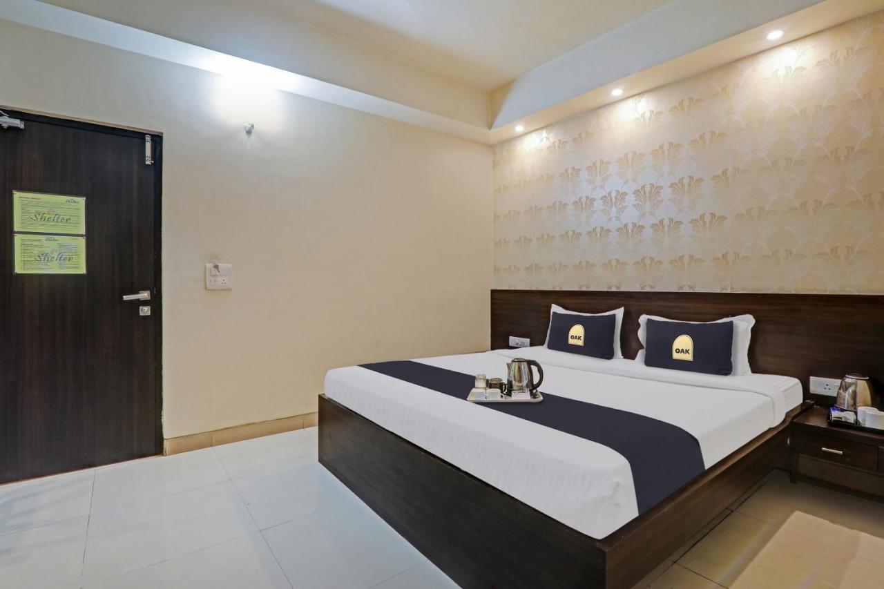 Townhouse Oak Hotel Shelter Лакхнау Екстер'єр фото